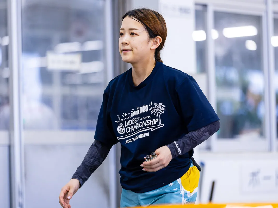 4884　勝浦真帆